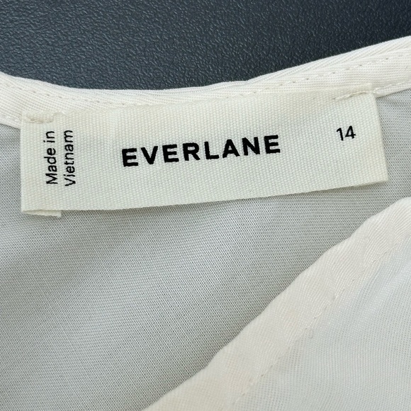 Everlane The Drape Top in Butterlite Bone 100% Tencel Cap Sleeve Zip Back 14 - Picture 7 of 15